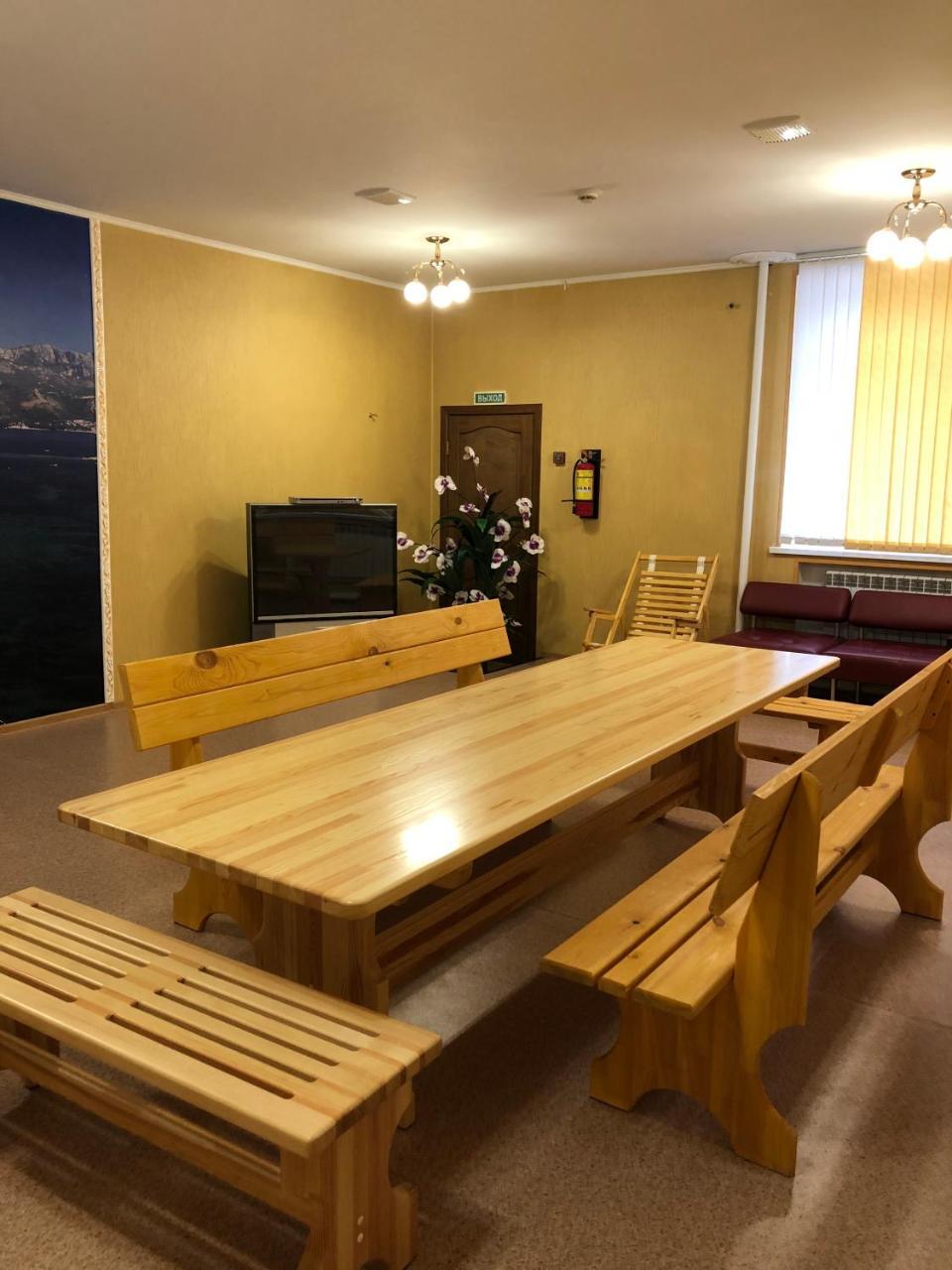 Mirage Hotel Qostanaj Buitenkant foto